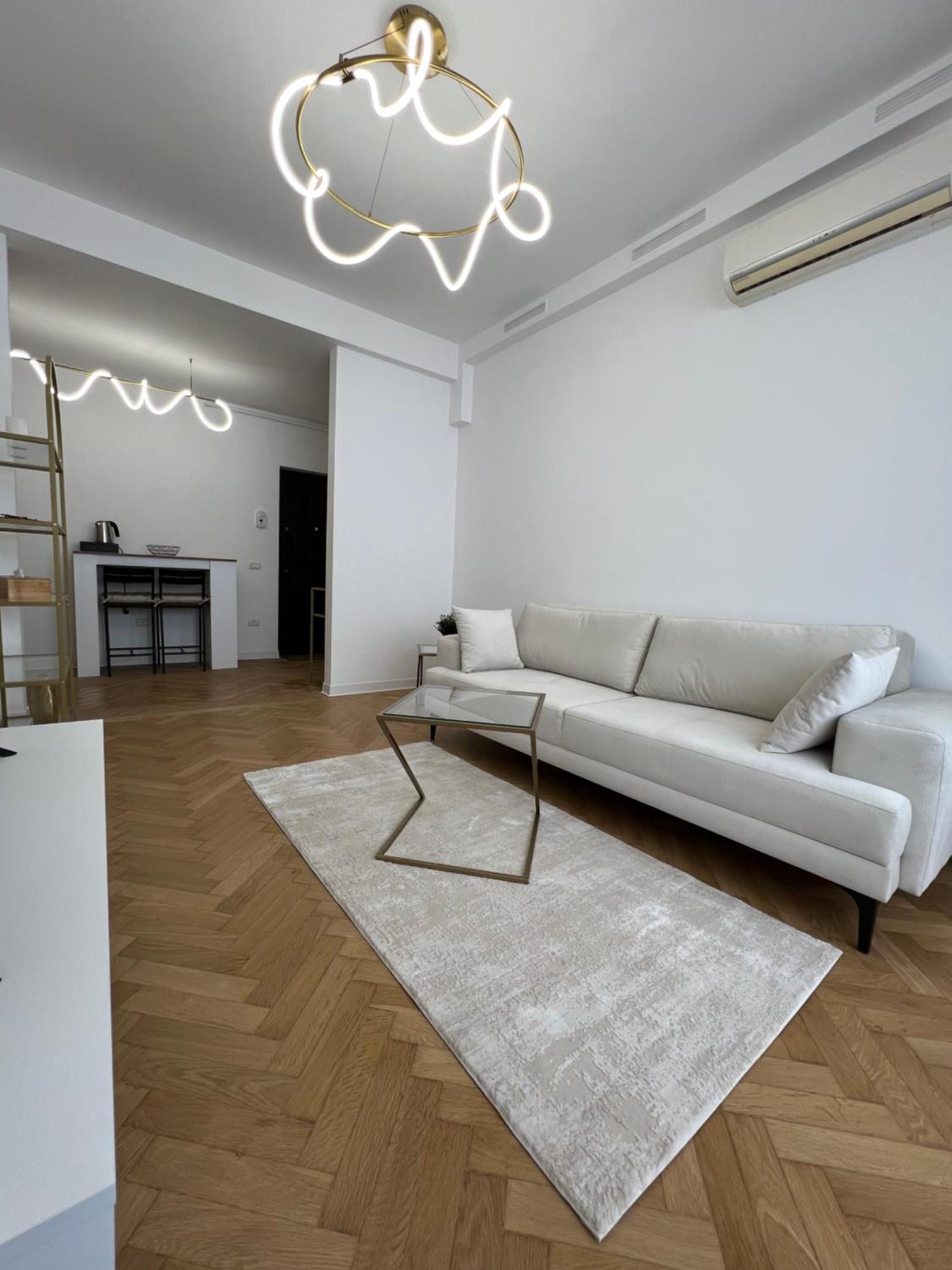 Bucharest City Center Apt Victoriei St Eksteriør billede