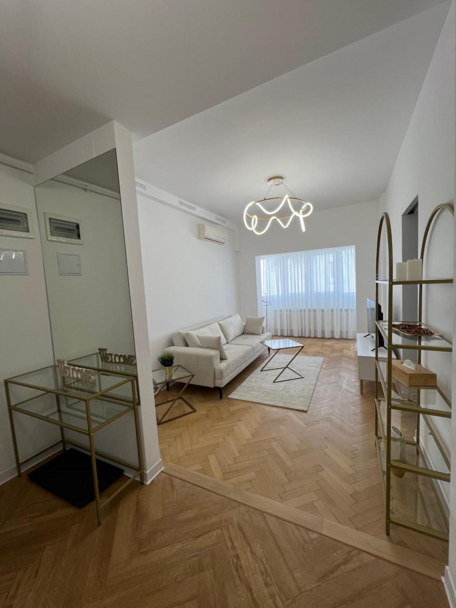 Bucharest City Center Apt Victoriei St Eksteriør billede